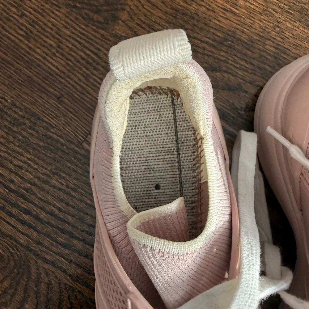 Tory Burch T Sock Runner- Circular Knit-Double Knit in Meadowsweet (Pink) Size 8